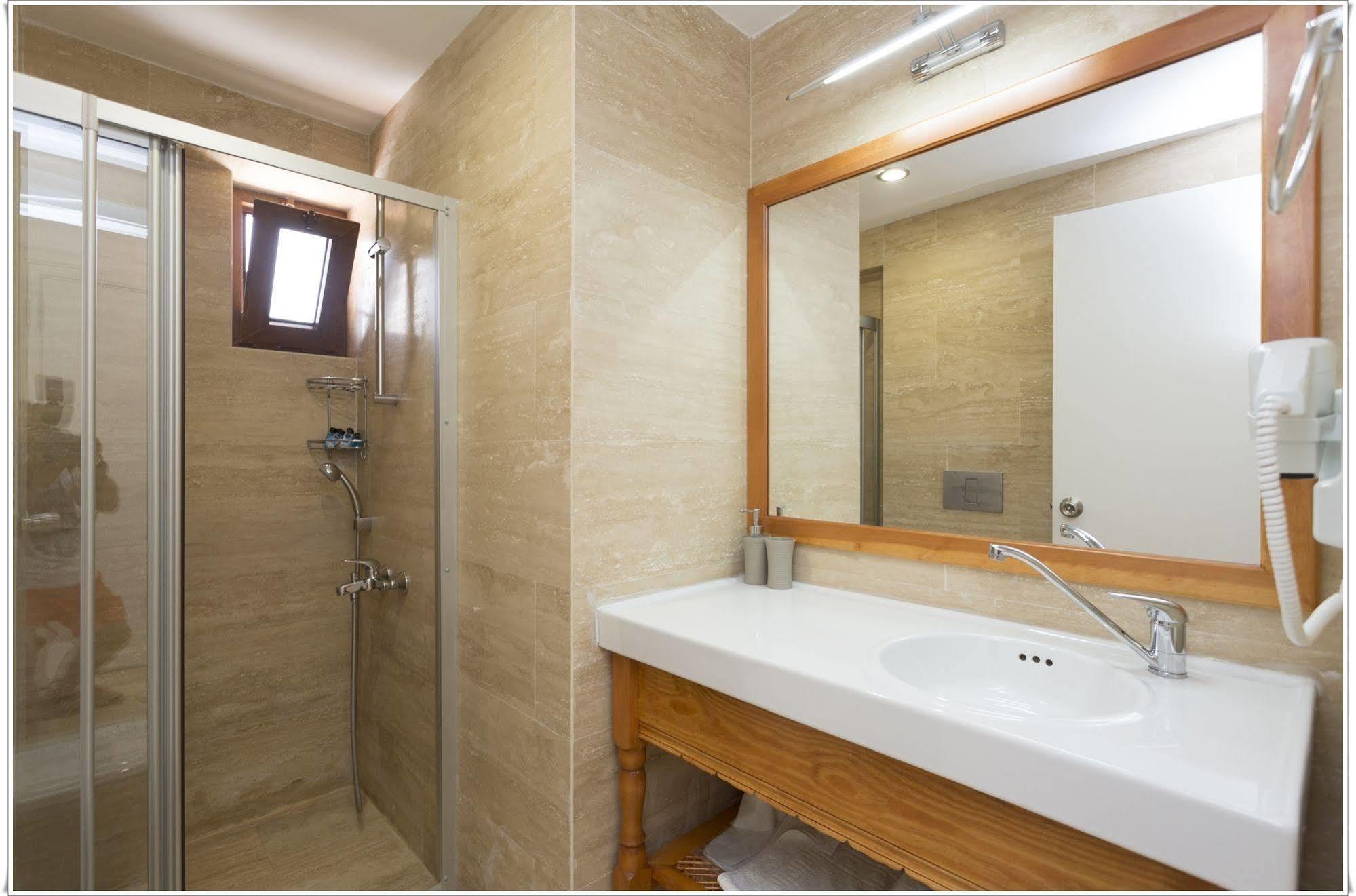 Ayka Hotel Акьяка Экстерьер фото