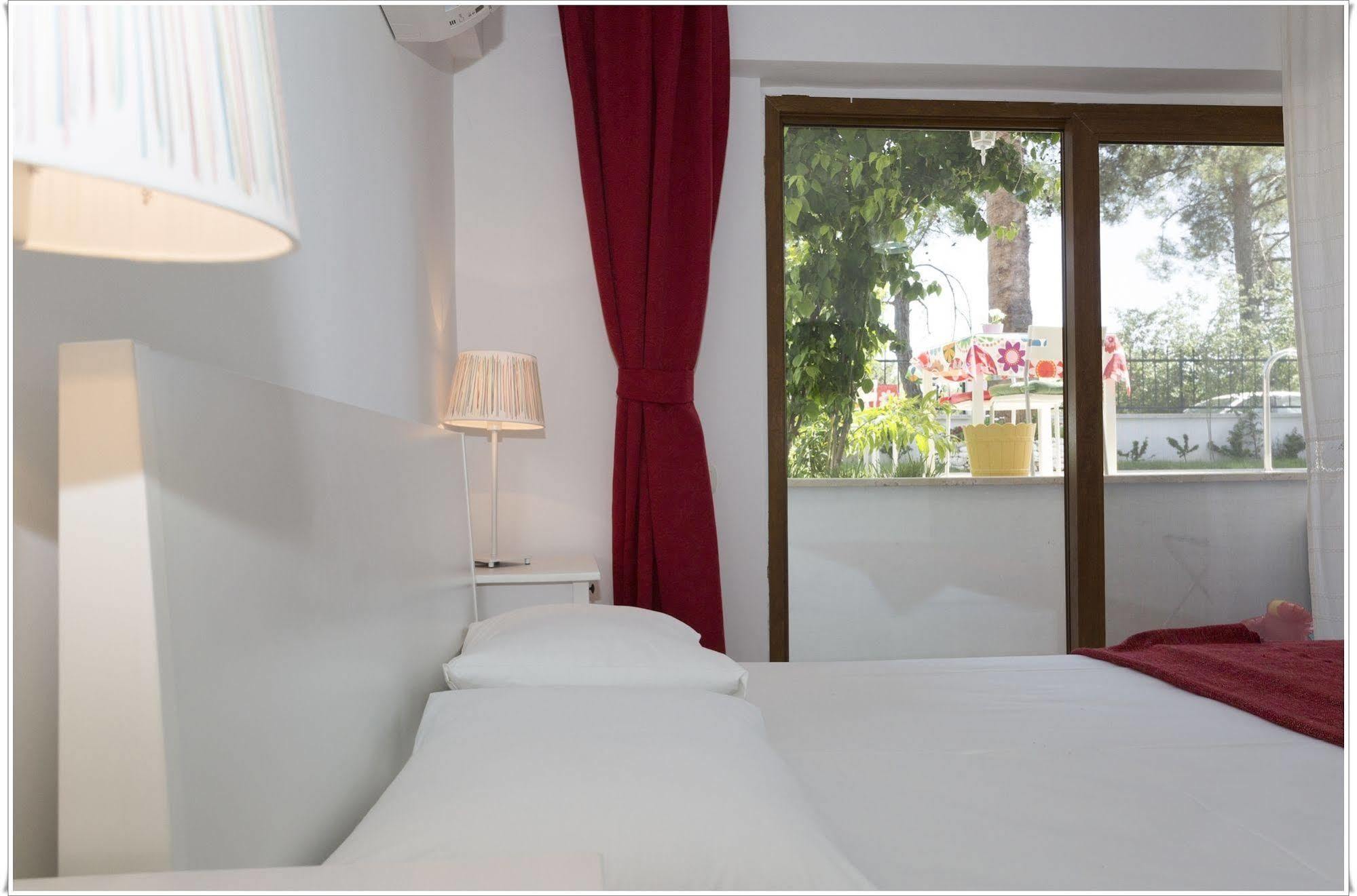 Ayka Hotel Акьяка Экстерьер фото